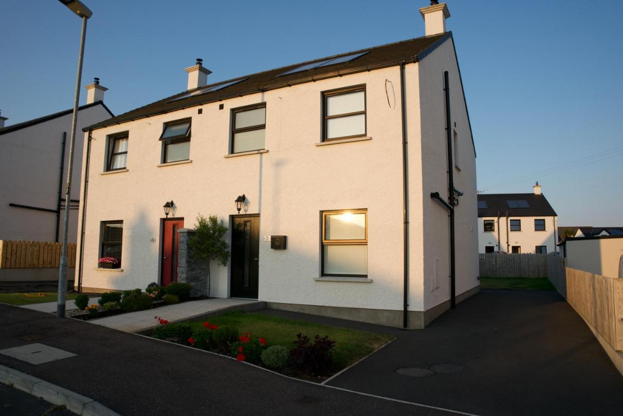 Modern 3 Bedroom Coastal Home Newry Zewnętrze zdjęcie