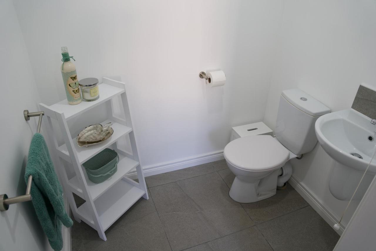 Modern 3 Bedroom Coastal Home Newry Zewnętrze zdjęcie