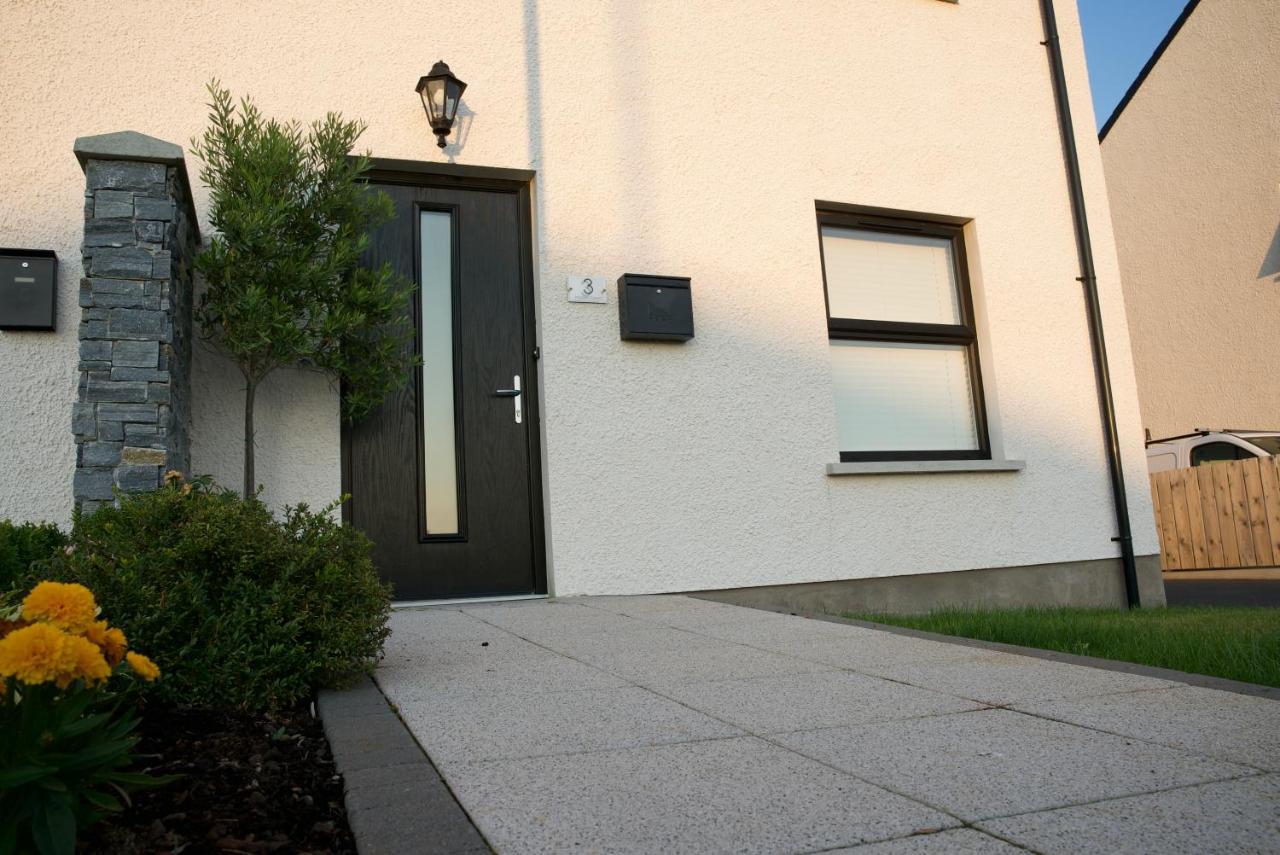 Modern 3 Bedroom Coastal Home Newry Zewnętrze zdjęcie